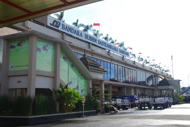 Husein Sastranegara International Airport Entrance